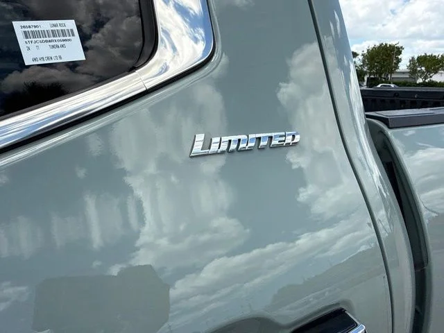 Used 2024  Toyota Limited image 31