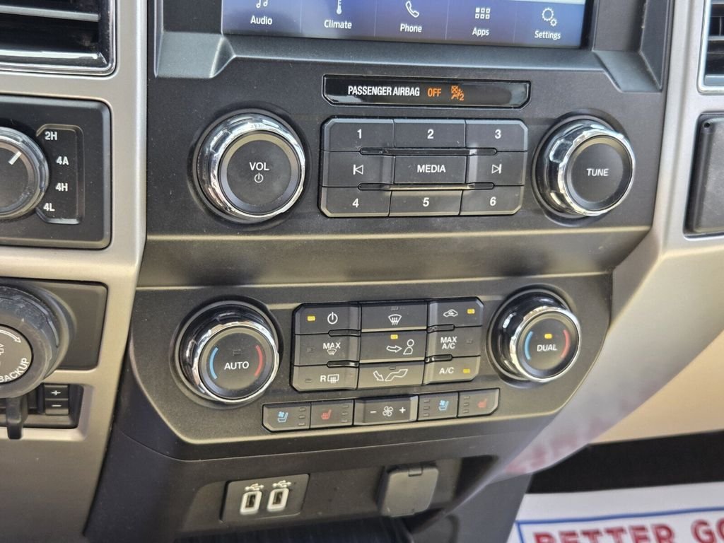 Used 2019 Green Ford Lariat image 19