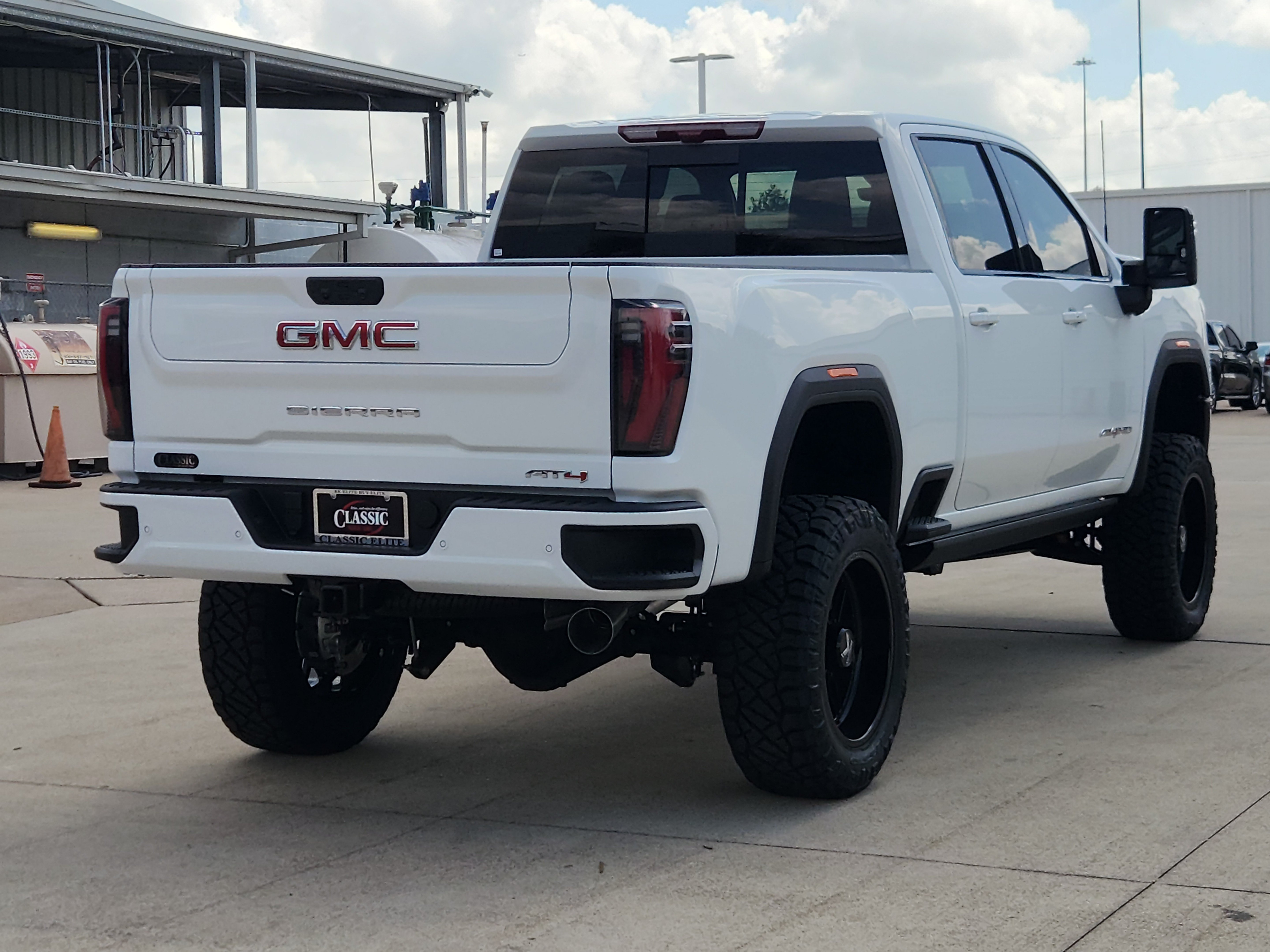 2026 GMC Sierra 2500HD AT4 - Photo 4