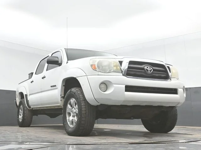 Used 2008 Super White Toyota Base image 36