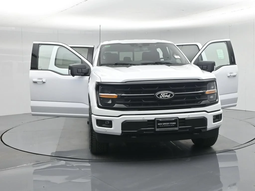 New 2026 White Ford XLT image 33