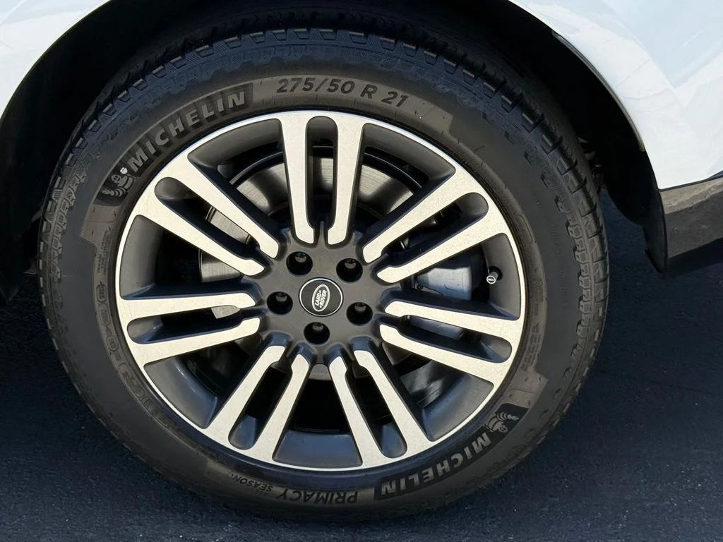 2024 Land Rover Range Rover SE - Photo 9