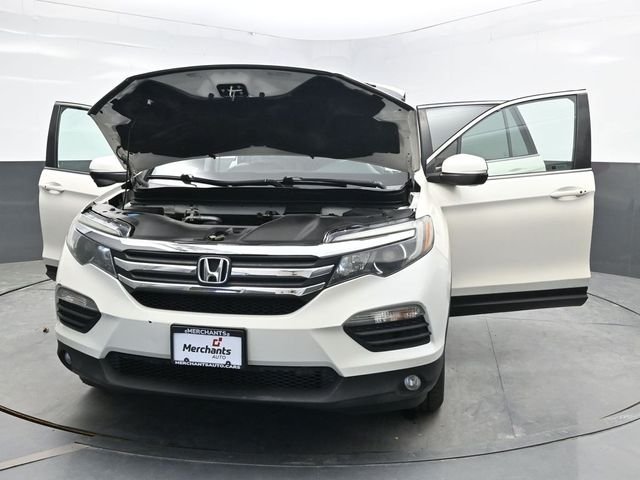 Used 2017 White Honda EX-L image 39