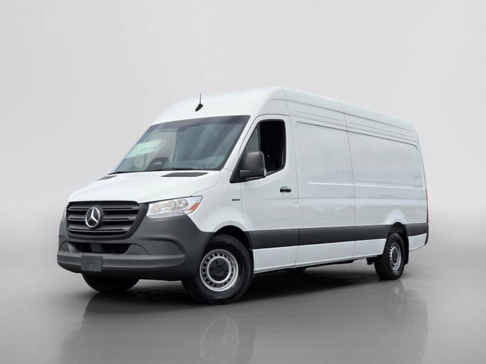 2025 Mercedes-Benz eSprinter Cargo Van