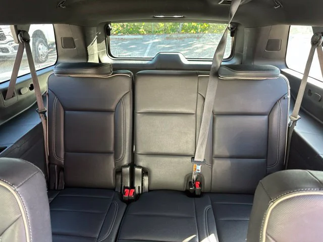 2024 Chevrolet Suburban Premier - Photo 13