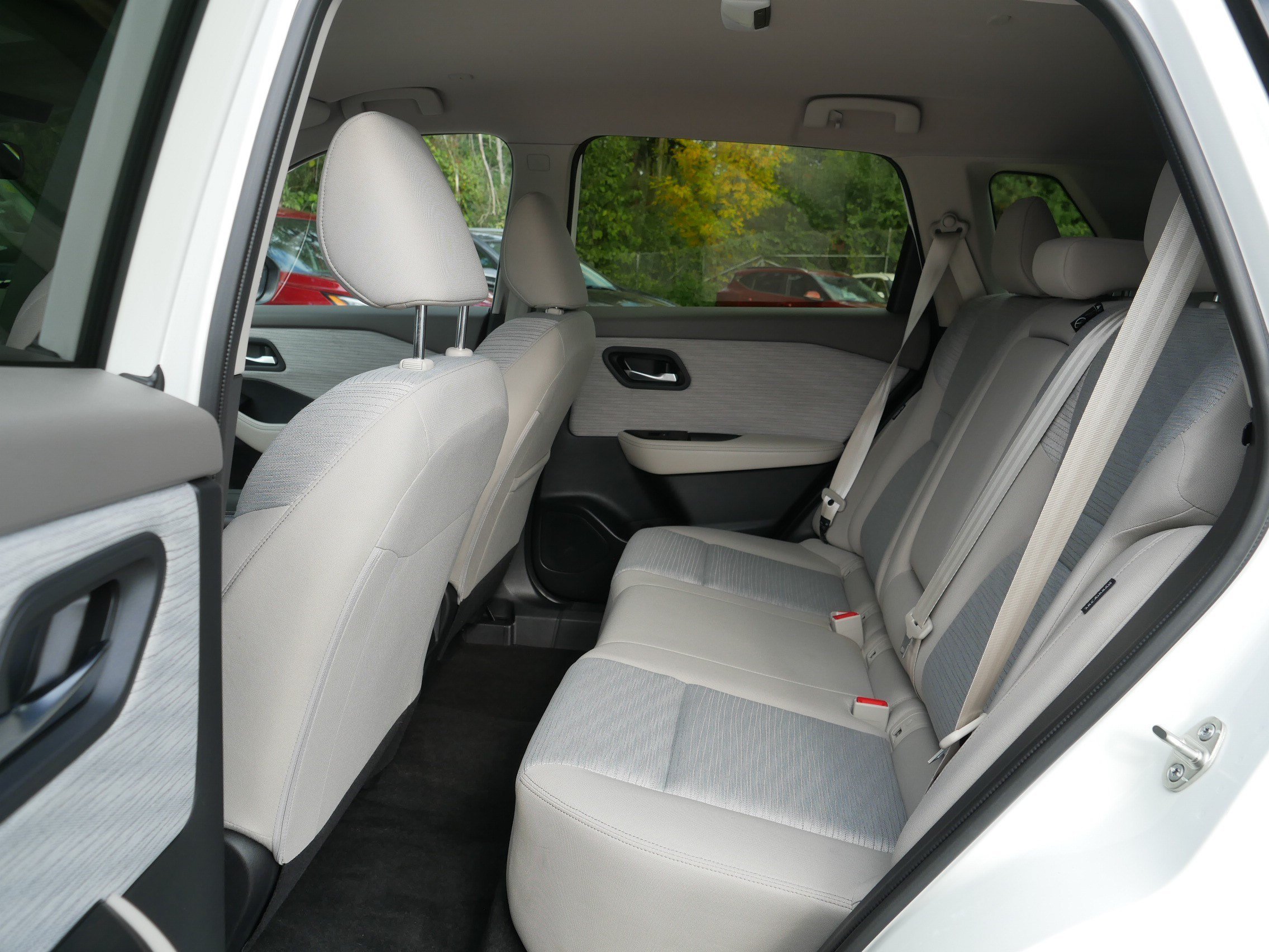 Certified Used 2023 Pearl White Tricoat Nissan SV image 35