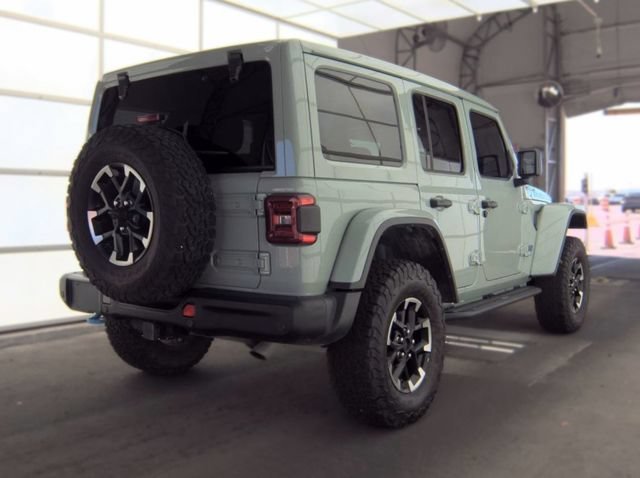 Used 2024 Earl Clearcoat Jeep Rubicon 4xe image 2