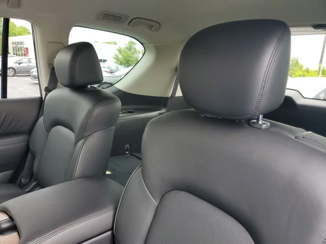 Used 2022 Black Nissan SL image 12