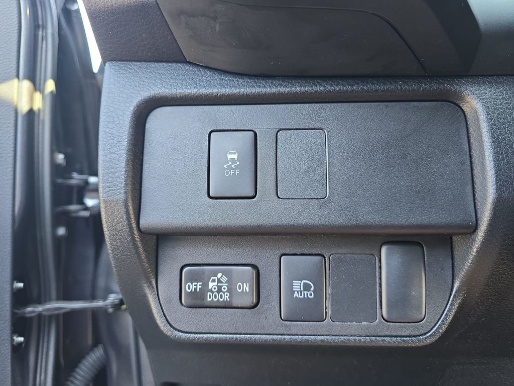 Used 2023 Gray Toyota SR image 27