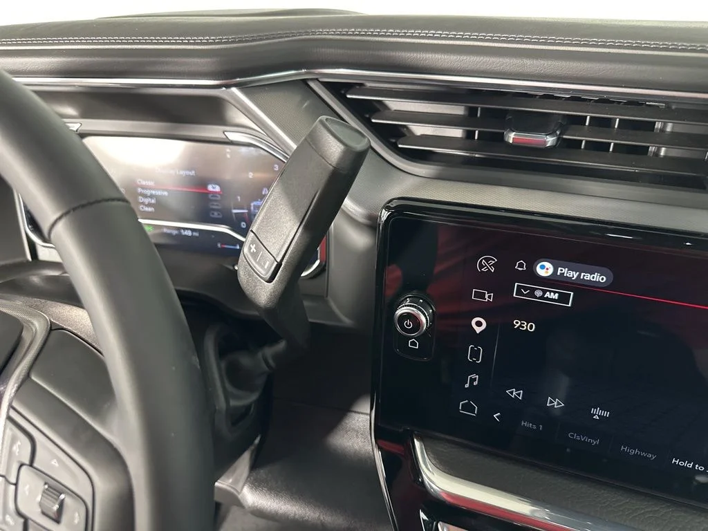 Used 2025 Black GMC Denali image 28