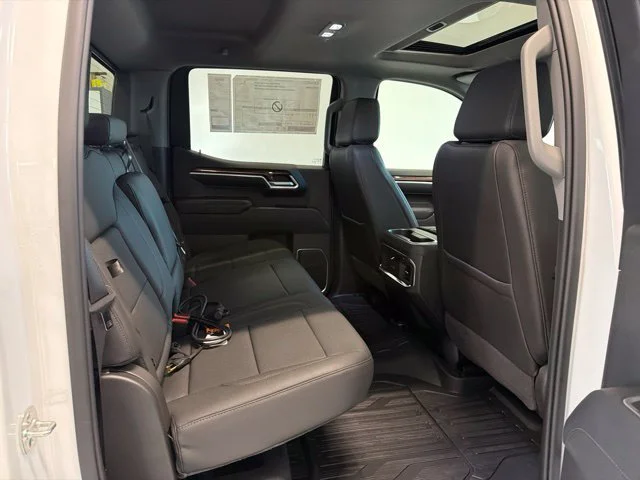 New 2026 Summit White GMC Elevation image 29