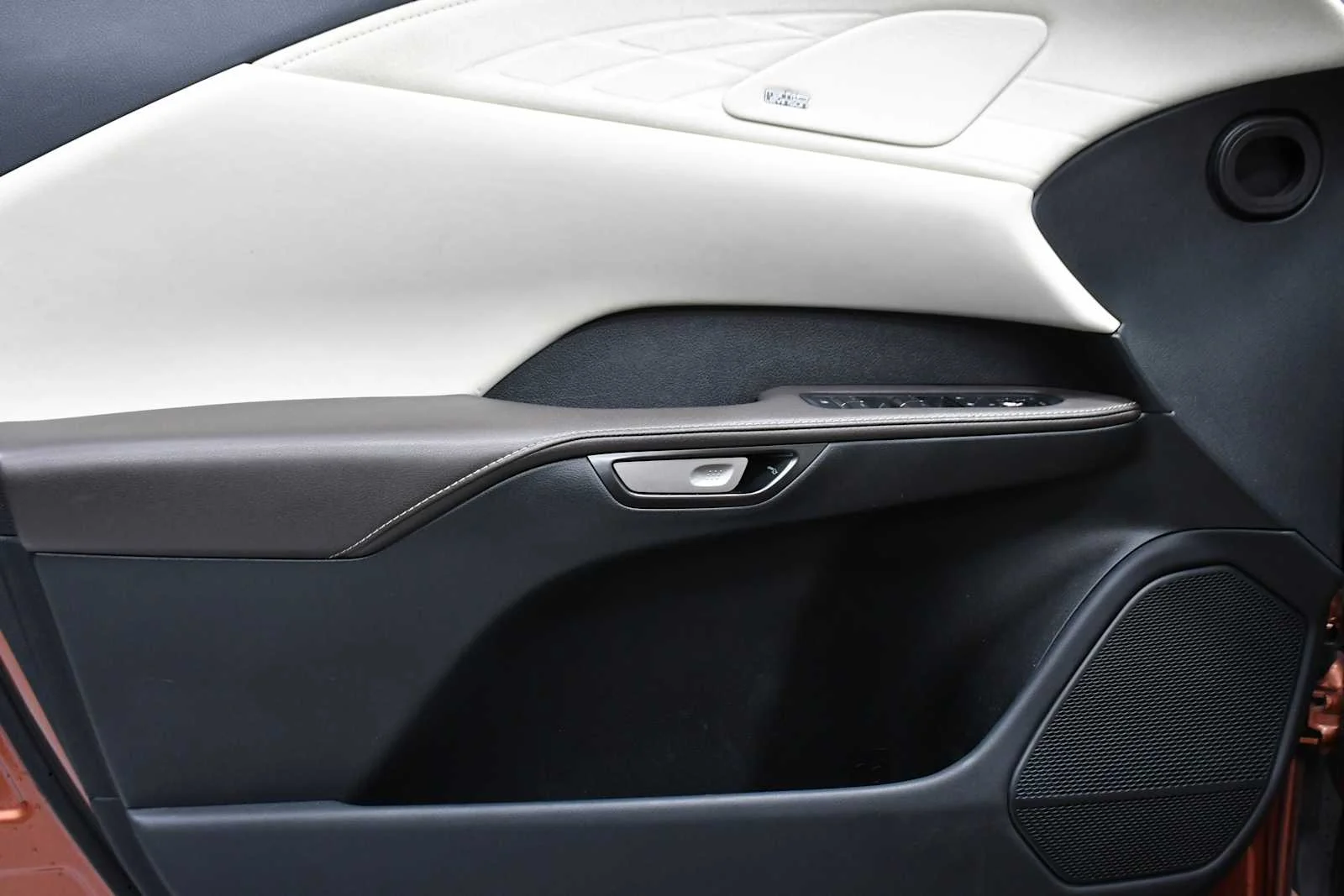 Used 2023 Copper Crest Lexus Luxury image 14