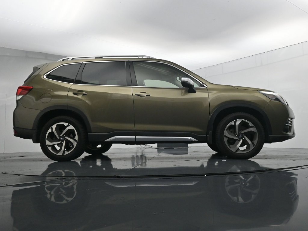 Used 2022 Brown Subaru Touring image 24
