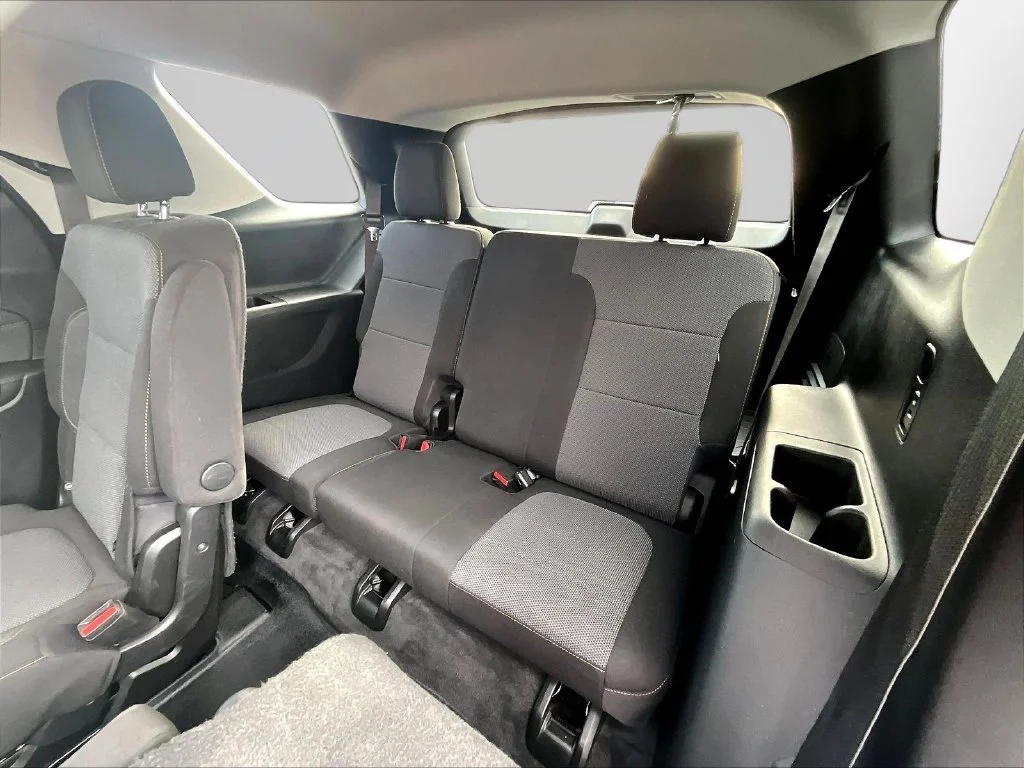 Used 2020 Gray Chevrolet LT image 29
