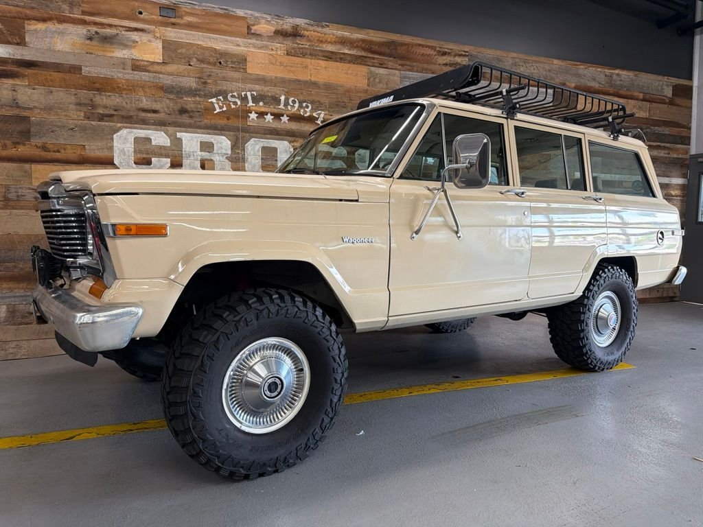 Used 1985  Jeep Base image 9