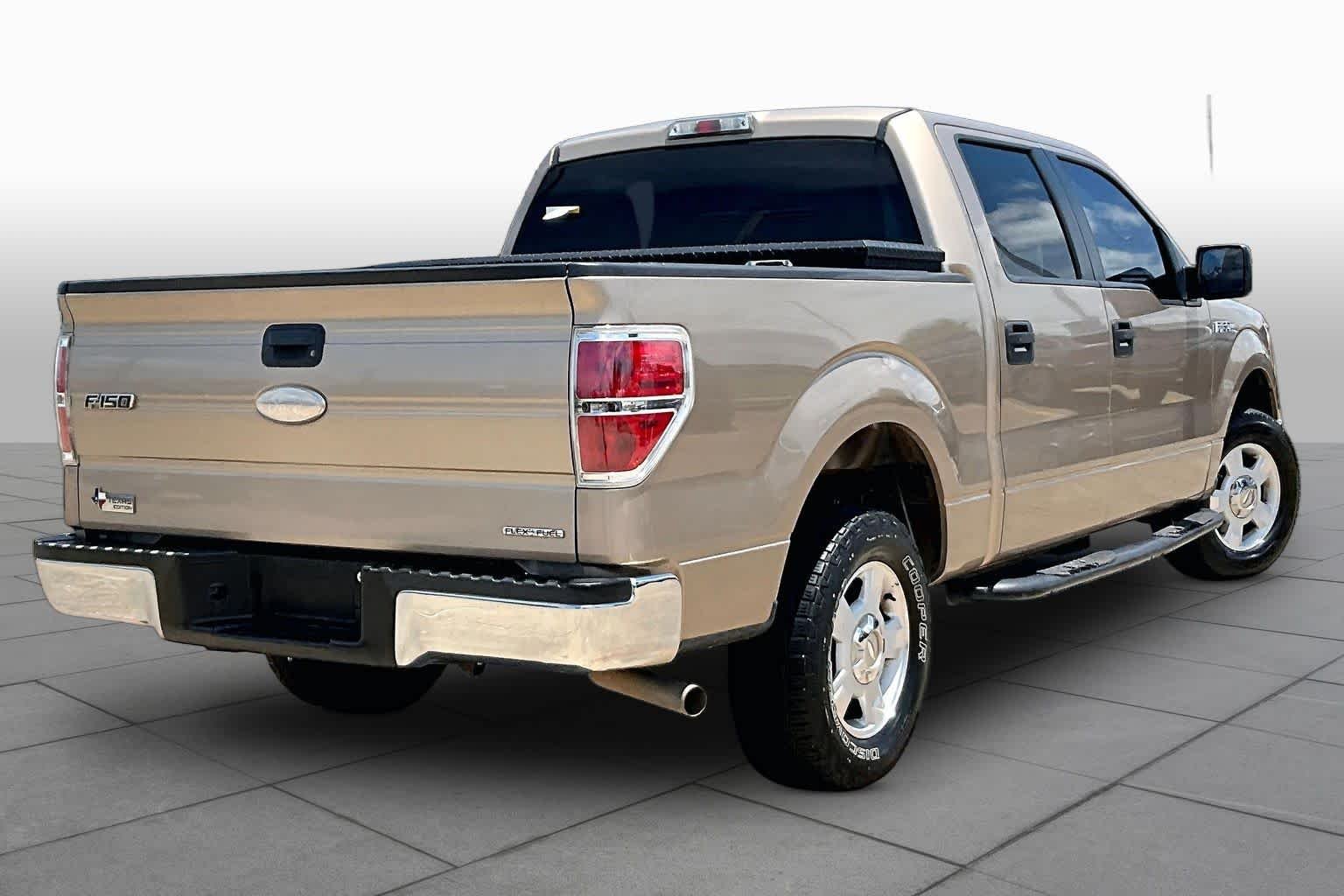 Used 2012 Pale Adobe Metallic Ford XLT image 13