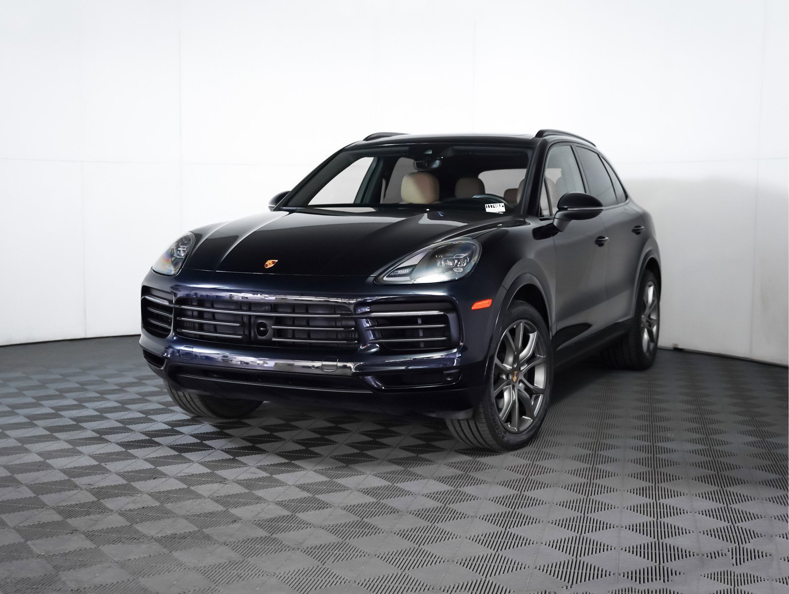 2023 Porsche Cayenne Base