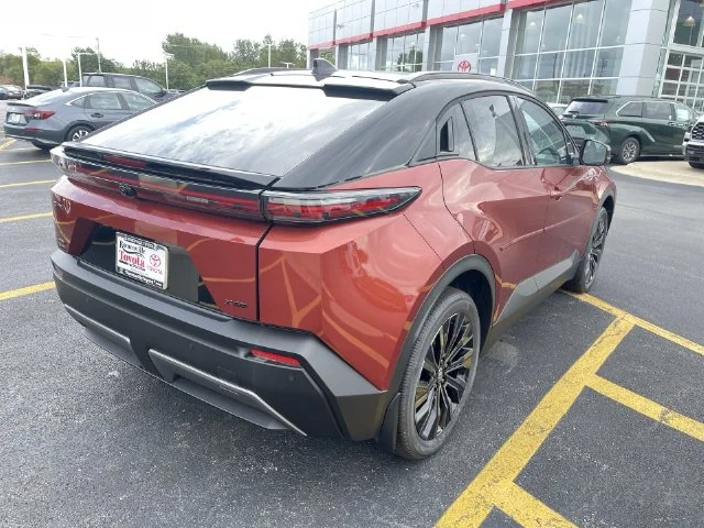 2026 Toyota C-HR XSE - Photo 34