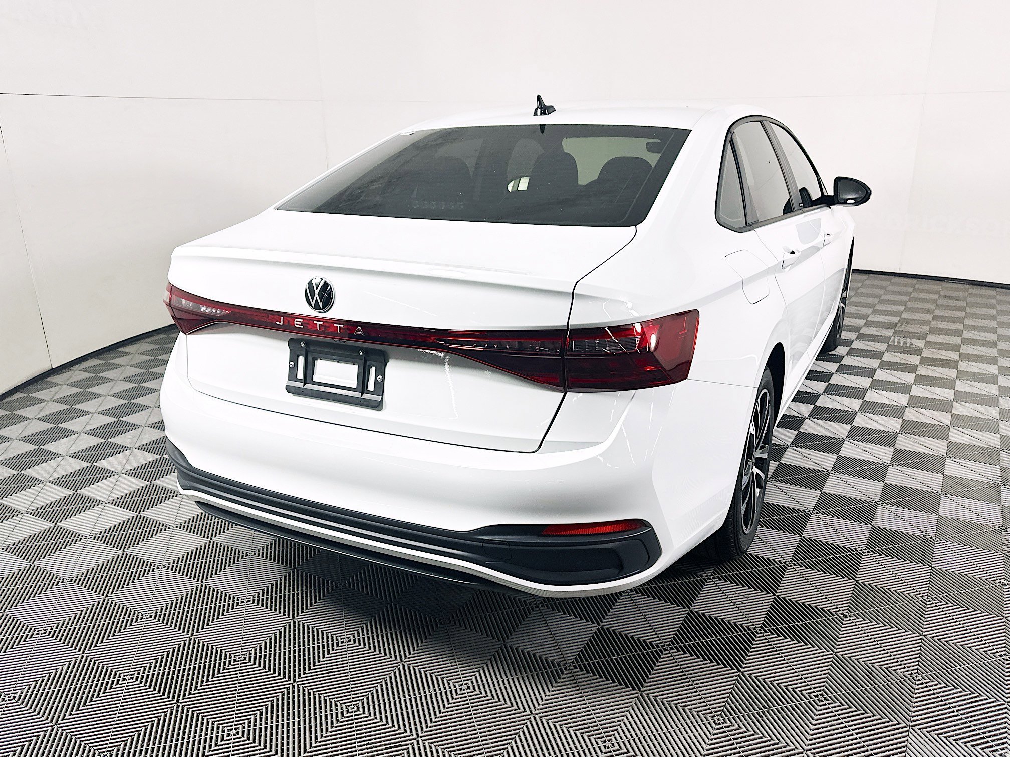 2026 Volkswagen Jetta thumbnail 5