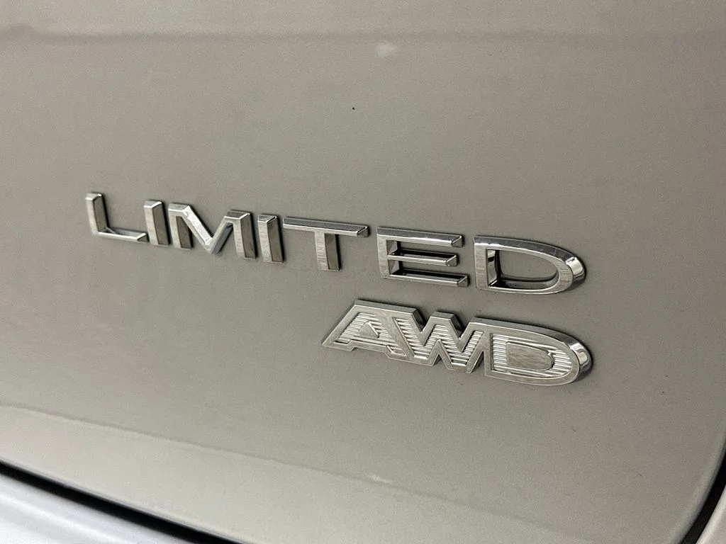 New 2026 Silver Chrysler Limited image 22