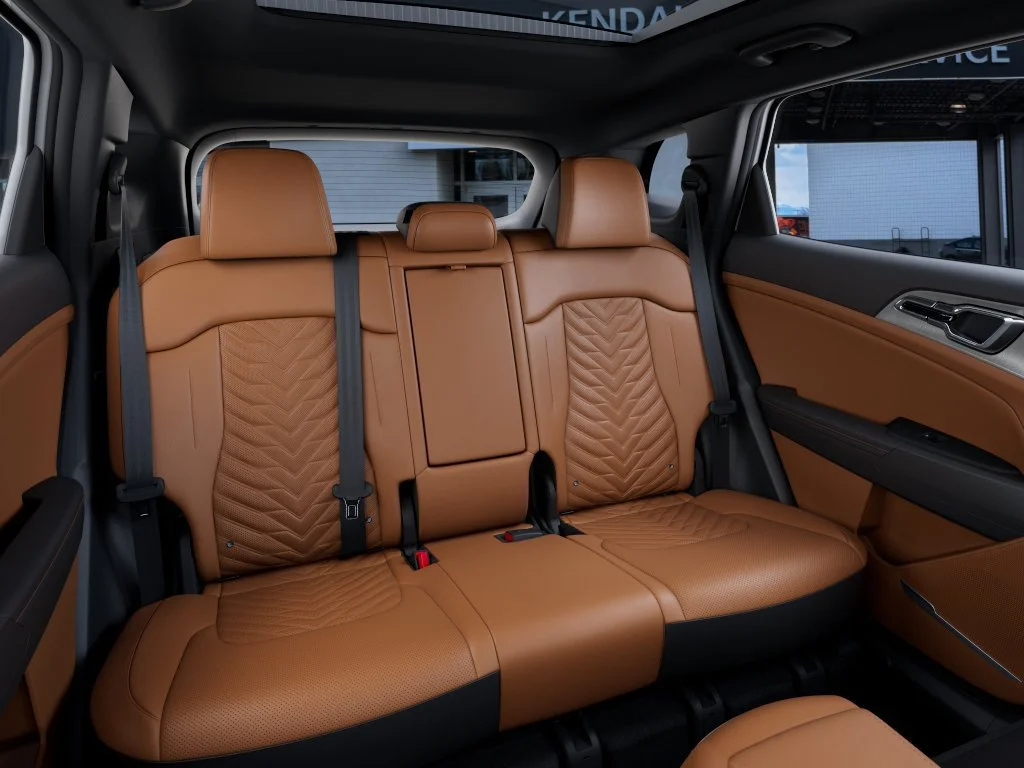 New 2027 Glacial White Pearl / Black Ro Kia X-Line image 16