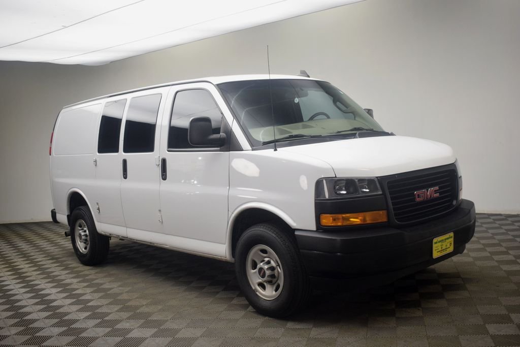 2018 GMC Savana 2500's photo