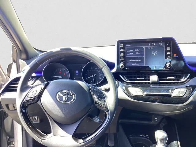 Used 2020 Silver Toyota XLE image 10