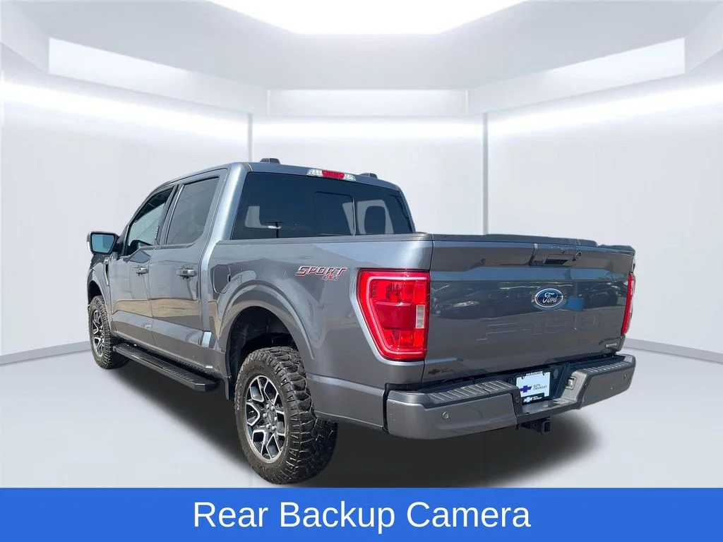 Used 2023  Ford XLT image 3