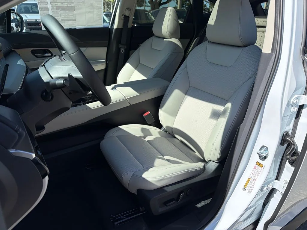 New 2026 Everest White Pearl TriCoat Nissan SL image 31