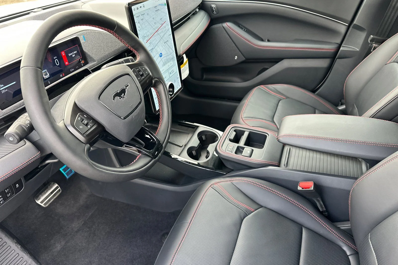 New 2026 Star White Metallic Tri-coat Ford Premium image 6