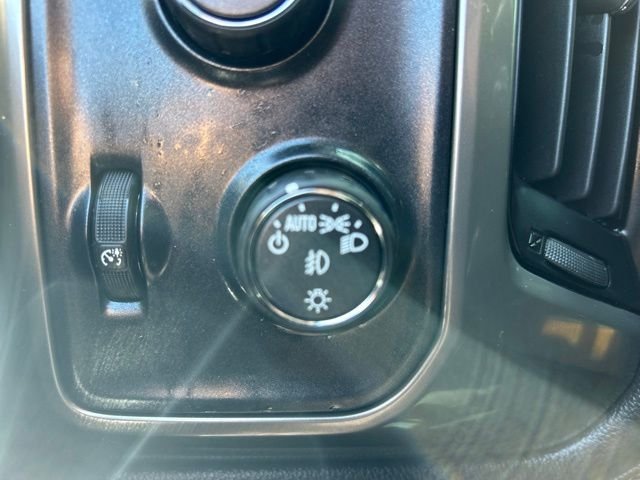 Used 2019 Black Chevrolet High Country image 31