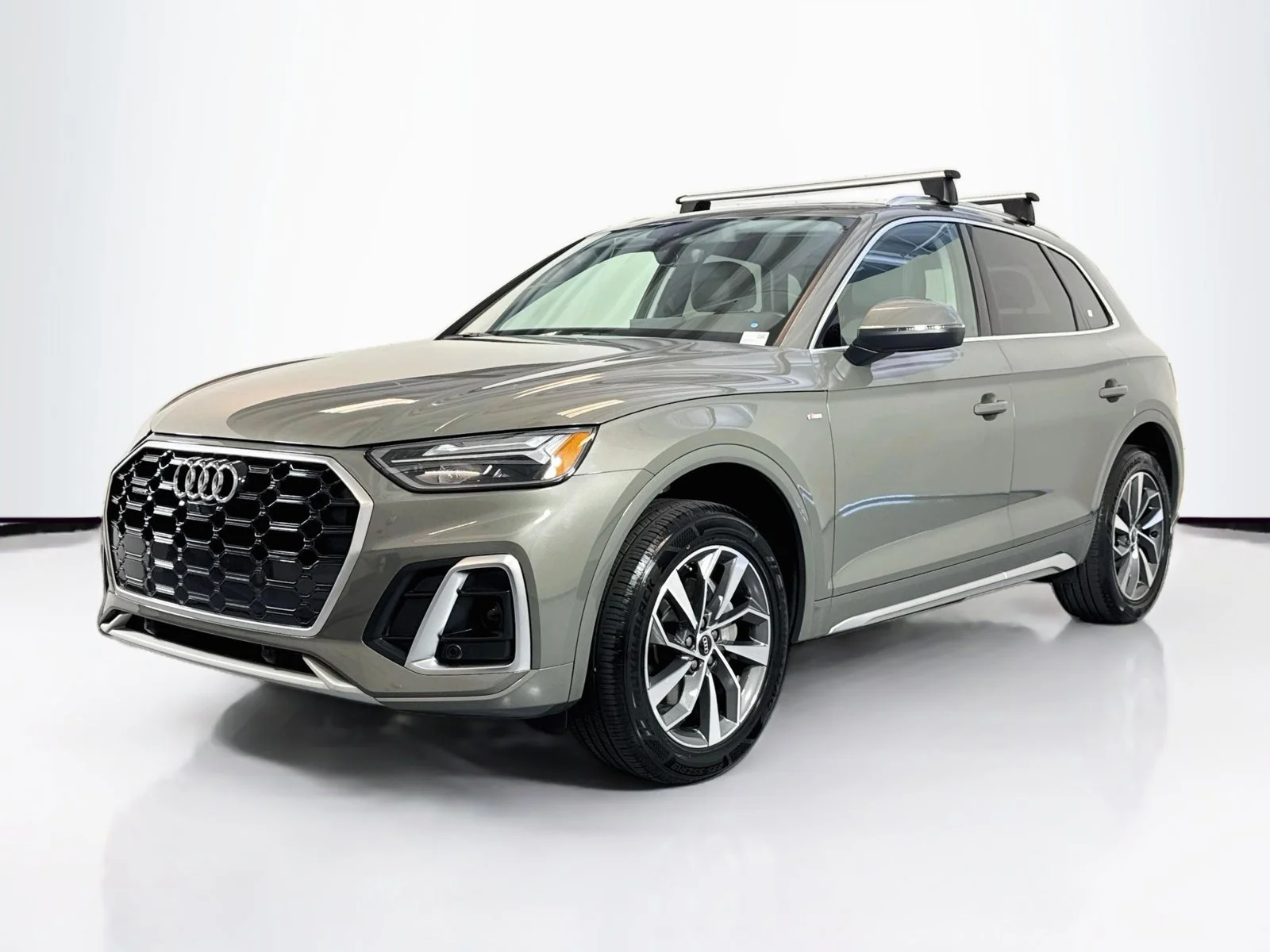Used 2023 Daytona Gray Pearl Effect Audi S line Premium Plus image 3