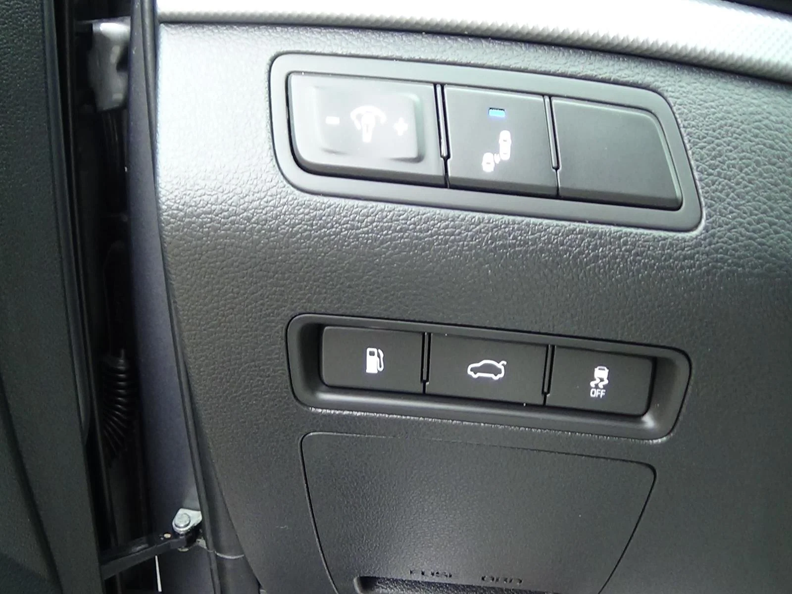 Used 2018 Machine Gray (2c) Hyundai Eco image 20
