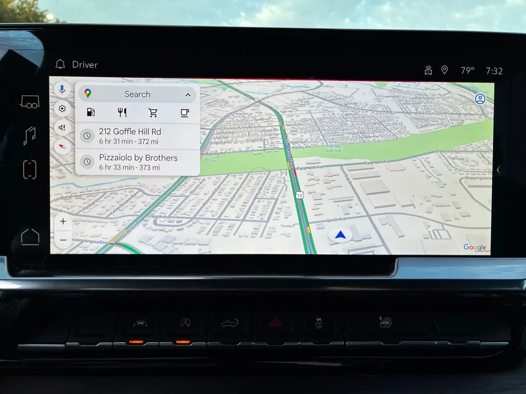 Used 2025 Black GMC SLT image 20