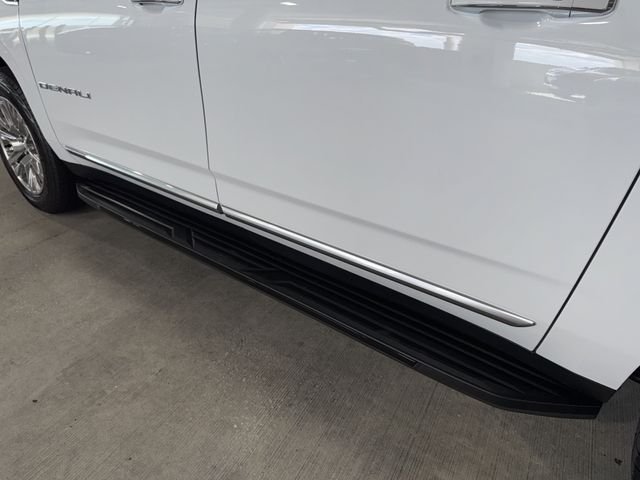 Used 2023 Summit White GMC Denali image 41