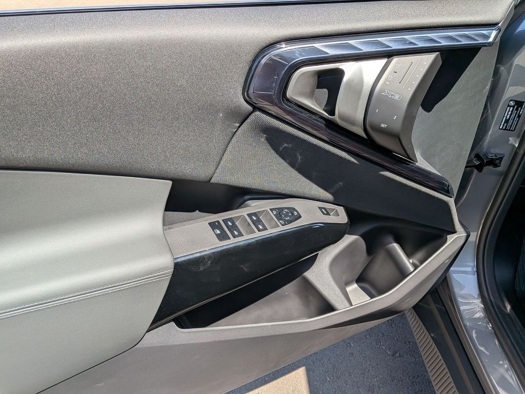 New 2026 Skyscraper Grey Metallic BMW 30 xDrive image 14