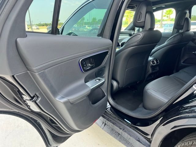 New 2026 Black Mercedes-Benz GLC 300 image 17