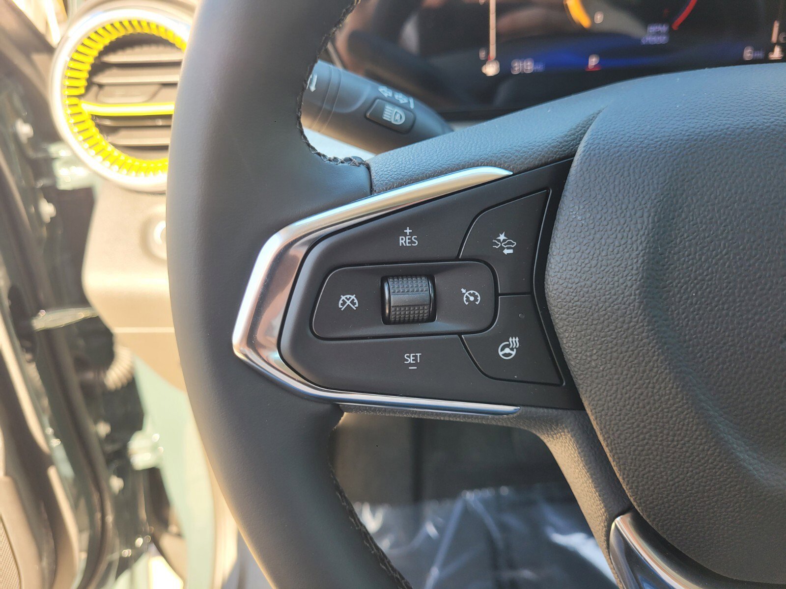2026 Chevrolet Trax LT - Photo 32