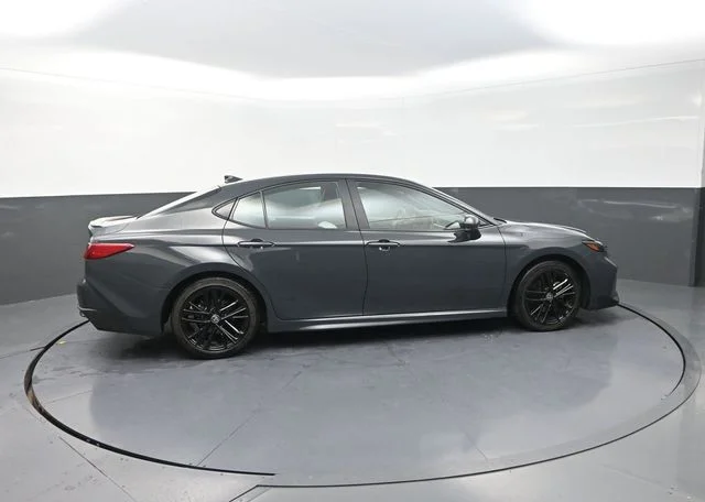 Used 2025  Toyota SE image 9
