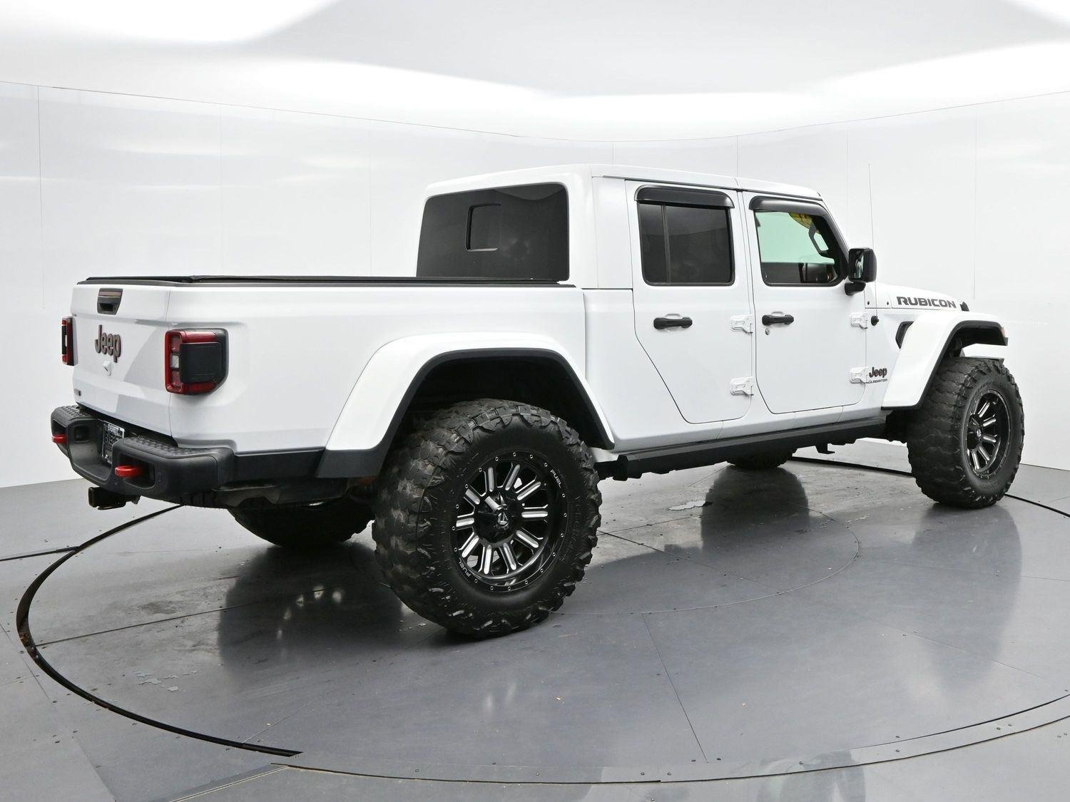 Used 2021 Bright White Clearcoat Jeep Rubicon image 7