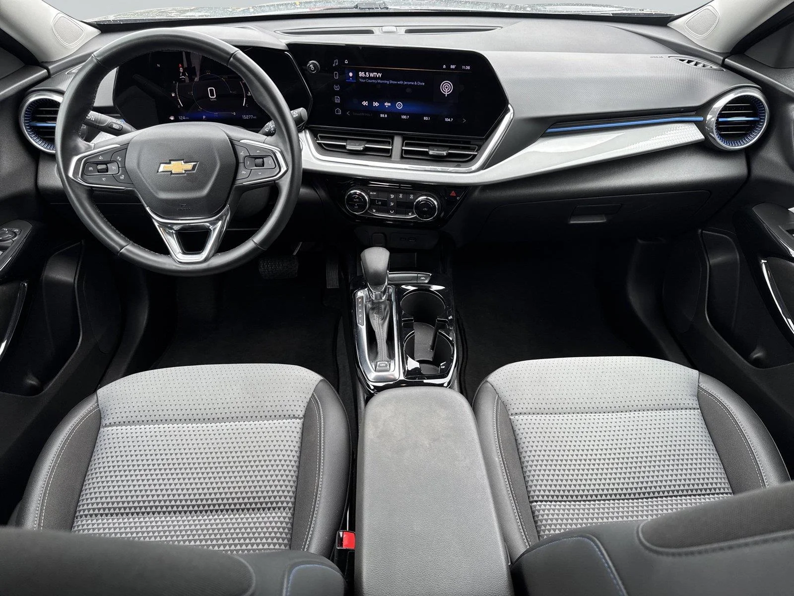 Used 2025 Sterling Gray Metallic Chevrolet LT image 11