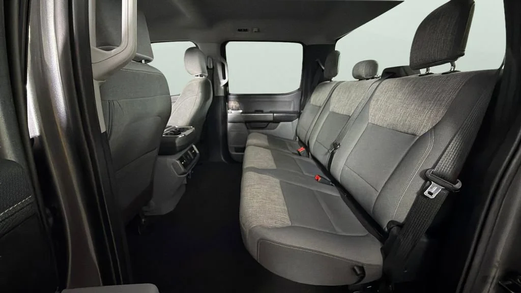 Used 2021 Gray Ford XLT image 27