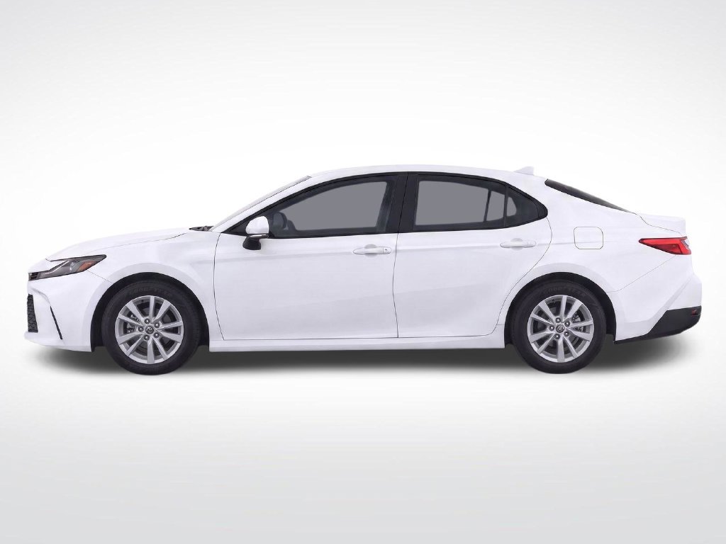 Used 2025 White Toyota LE image 7
