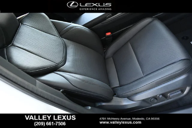 New 2026 Ultra White Lexus ES 500e PREMIUM AWD image 21