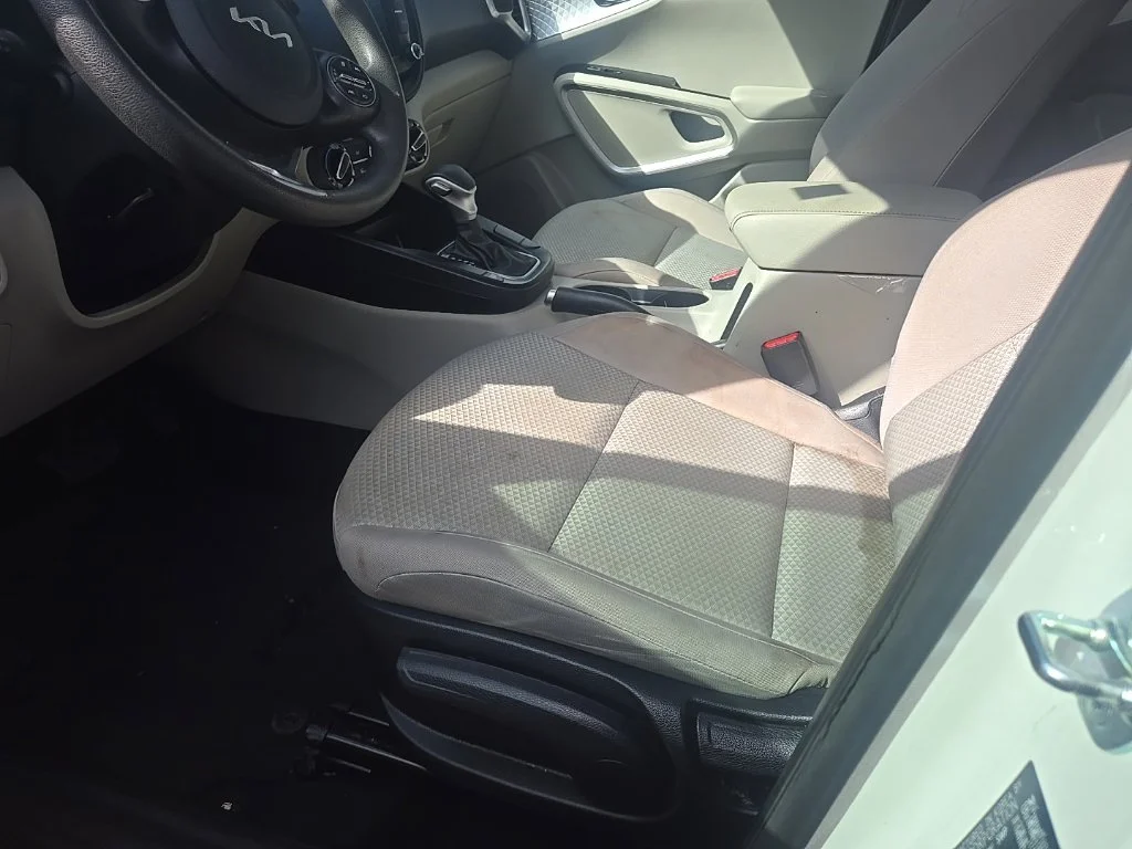 Used 2024 White Kia LX image 6