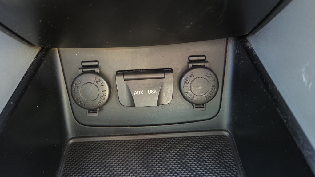 Used 2014 Black Hyundai GLS image 50