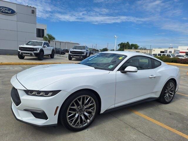 Used 2024 Oxford White Ford EcoBoost Premium image 9