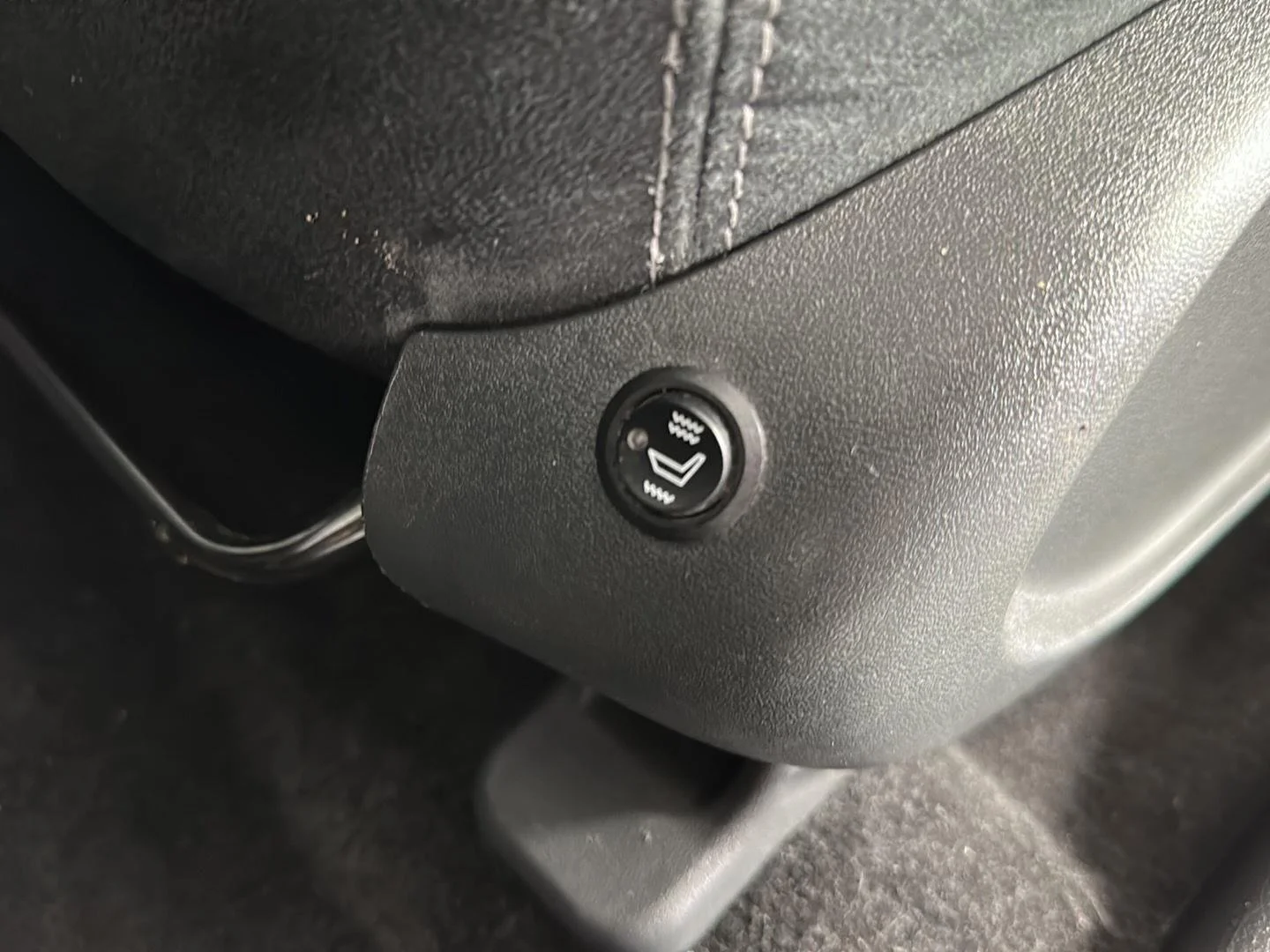 Used 2018 Java Metallic Nissan S image 7
