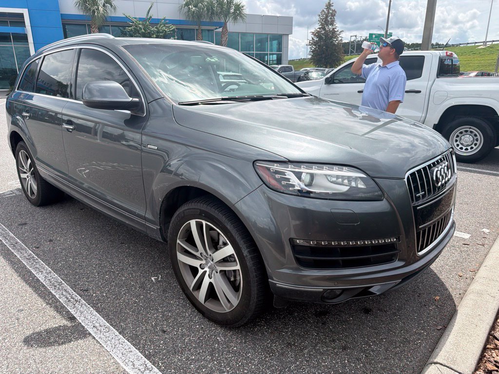 Used 2015  Audi 3.0T Premium Plus image 2