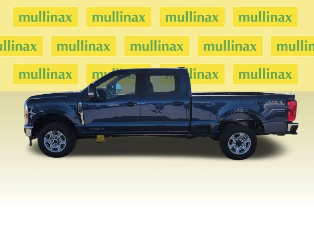 New 2026 Blue Ford XLT image 9